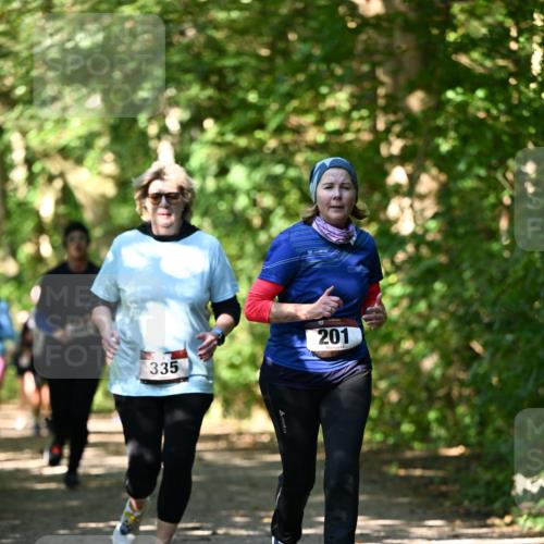 06.10.2024 - Bramfelder Halbmarathon 2024 Dr. Thomas Lammeyer http://msf.ph/oto/7342878 06.10.2024 10:54:07 Laufen 335, 201 meine-sportfotos.de