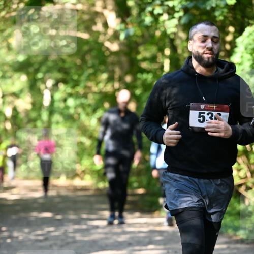 06.10.2024 - Bramfelder Halbmarathon 2024 Dr. Thomas Lammeyer http://msf.ph/oto/7343120 06.10.2024 10:54:30 Laufen 53 meine-sportfotos.de