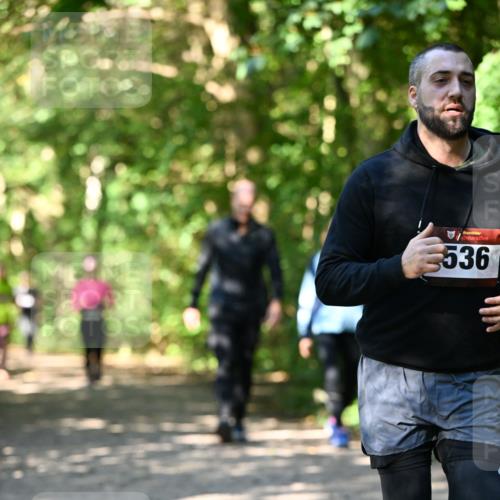 06.10.2024 - Bramfelder Halbmarathon 2024 Dr. Thomas Lammeyer http://msf.ph/oto/7343122 06.10.2024 10:54:30 Laufen 536 meine-sportfotos.de