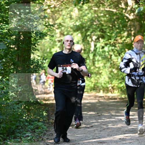 06.10.2024 - Bramfelder Halbmarathon 2024 Dr. Thomas Lammeyer http://msf.ph/oto/7343173 06.10.2024 10:54:44 Laufen  meine-sportfotos.de