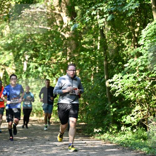 06.10.2024 - Bramfelder Halbmarathon 2024 Dr. Thomas Lammeyer http://msf.ph/oto/7343191 06.10.2024 10:54:53 Laufen  meine-sportfotos.de