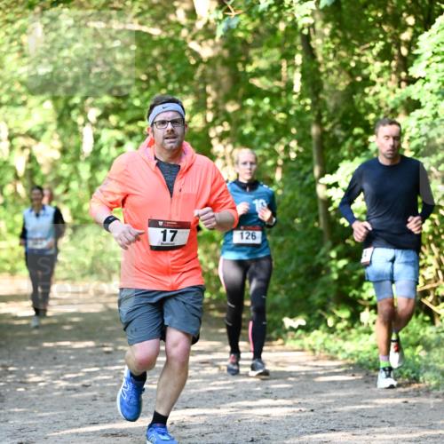 06.10.2024 - Bramfelder Halbmarathon 2024 Dr. Thomas Lammeyer http://msf.ph/oto/7343217 06.10.2024 10:54:58 Laufen 17, 126 meine-sportfotos.de