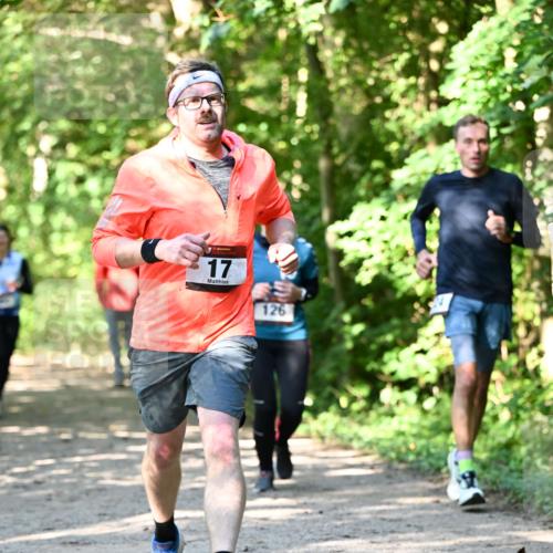 06.10.2024 - Bramfelder Halbmarathon 2024 Dr. Thomas Lammeyer http://msf.ph/oto/7343221 06.10.2024 10:54:58 Laufen 17, 126 meine-sportfotos.de
