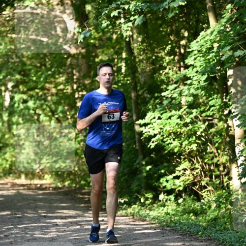 06.10.2024 - Bramfelder Halbmarathon 2024 Dr. Thomas Lammeyer http://msf.ph/oto/7343268 06.10.2024 10:55:22 Laufen 63 meine-sportfotos.de