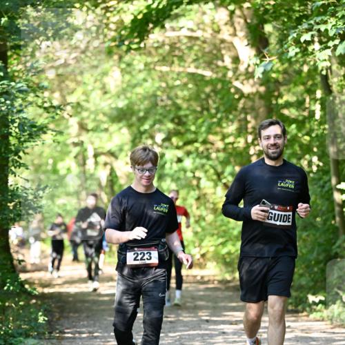 06.10.2024 - Bramfelder Halbmarathon 2024 Dr. Thomas Lammeyer http://msf.ph/oto/7343291 06.10.2024 10:55:35 Laufen 223 meine-sportfotos.de