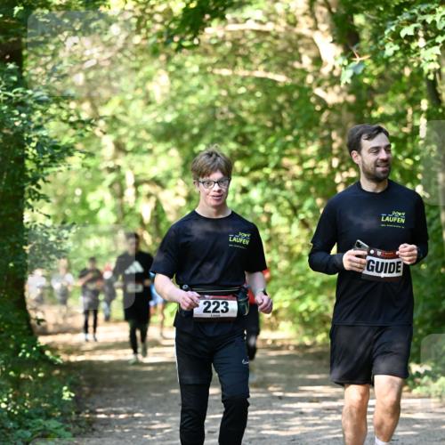 06.10.2024 - Bramfelder Halbmarathon 2024 Dr. Thomas Lammeyer http://msf.ph/oto/7343292 06.10.2024 10:55:35 Laufen 223 meine-sportfotos.de
