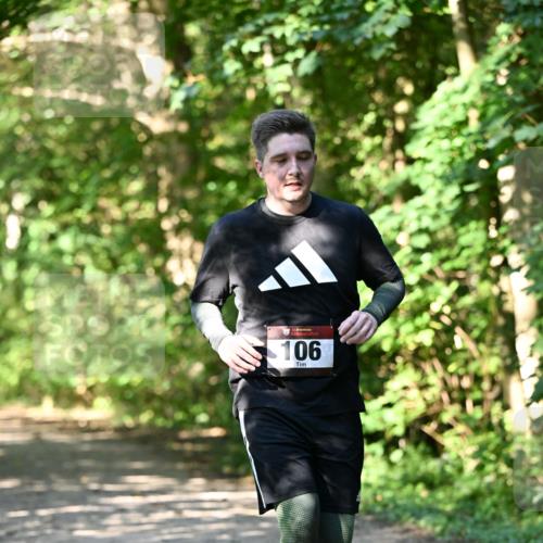 06.10.2024 - Bramfelder Halbmarathon 2024 Dr. Thomas Lammeyer http://msf.ph/oto/7343310 06.10.2024 10:55:41 Laufen 106 meine-sportfotos.de