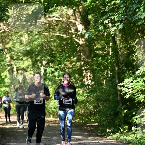 06.10.2024 - Bramfelder Halbmarathon 2024 Dr. Thomas Lammeyer http://msf.ph/oto/7343336 06.10.2024 10:55:52 Laufen 226 meine-sportfotos.de