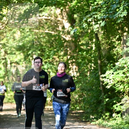 06.10.2024 - Bramfelder Halbmarathon 2024 Dr. Thomas Lammeyer http://msf.ph/oto/7343346 06.10.2024 10:55:53 Laufen 226 meine-sportfotos.de