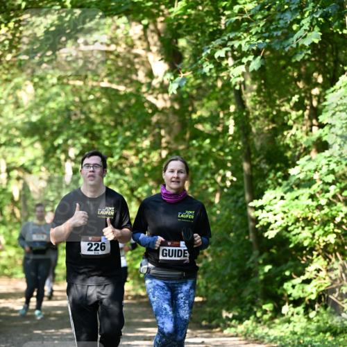 06.10.2024 - Bramfelder Halbmarathon 2024 Dr. Thomas Lammeyer http://msf.ph/oto/7343350 06.10.2024 10:55:54 Laufen 226 meine-sportfotos.de