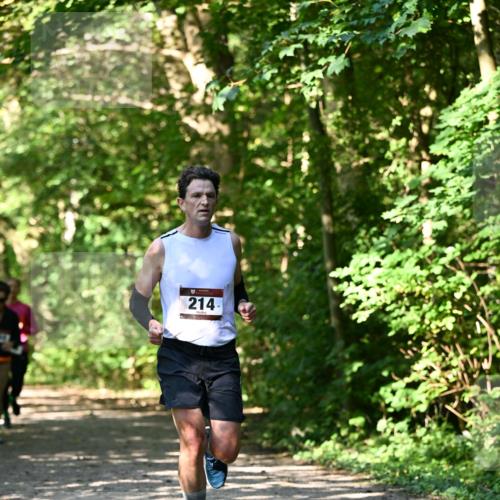 06.10.2024 - Bramfelder Halbmarathon 2024 Dr. Thomas Lammeyer http://msf.ph/oto/7343419 06.10.2024 10:56:23 Laufen 214 meine-sportfotos.de
