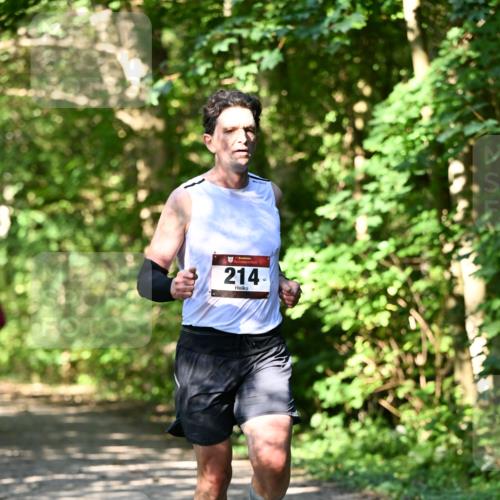 06.10.2024 - Bramfelder Halbmarathon 2024 Dr. Thomas Lammeyer http://msf.ph/oto/7343425 06.10.2024 10:56:24 Laufen 214 meine-sportfotos.de