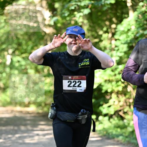 06.10.2024 - Bramfelder Halbmarathon 2024 Dr. Thomas Lammeyer http://msf.ph/oto/7343514 06.10.2024 10:57:00 Laufen 33, 222, 144 meine-sportfotos.de