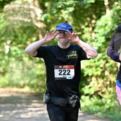 06.10.2024 - Bramfelder Halbmarathon 2024 Dr. Thomas Lammeyer http://msf.ph/oto/7343515 06.10.2024 10:57:00 Laufen 33, 222, 144 meine-sportfotos.de