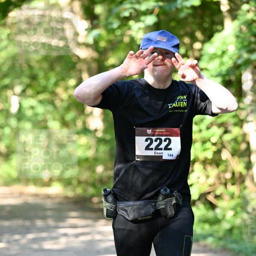 06.10.2024 - Bramfelder Halbmarathon 2024 Dr. Thomas Lammeyer http://msf.ph/oto/7343517 06.10.2024 10:57:00 Laufen 33, 222, 144 meine-sportfotos.de