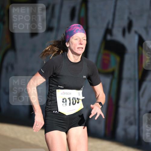 06.10.2024 - 19. swb-Marathon Bremen Michael Strokosch http://msf.ph/oto/7343966 06.10.2024 10:10:07 Laufen 9103 meine-sportfotos.de