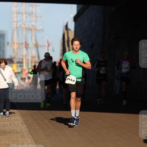 06.10.2024 - 19. swb-Marathon Bremen Michael Strokosch http://msf.ph/oto/7344241 06.10.2024 10:12:04 Laufen 8446, 7579 meine-sportfotos.de