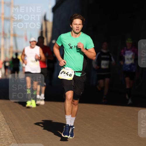 06.10.2024 - 19. swb-Marathon Bremen Michael Strokosch http://msf.ph/oto/7344253 06.10.2024 10:12:06 Laufen 8446 meine-sportfotos.de