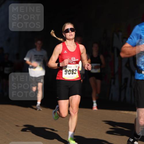 06.10.2024 - 19. swb-Marathon Bremen Michael Strokosch http://msf.ph/oto/7344299 06.10.2024 10:12:16 Laufen 9082, 7584 meine-sportfotos.de