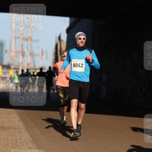 06.10.2024 - 19. swb-Marathon Bremen Michael Strokosch http://msf.ph/oto/7344318 06.10.2024 10:12:23 Laufen 9052 meine-sportfotos.de