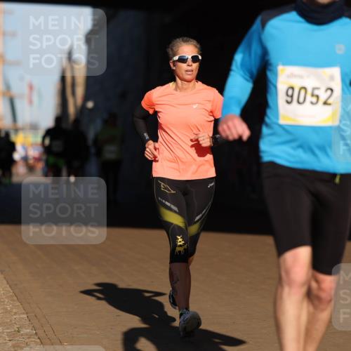 06.10.2024 - 19. swb-Marathon Bremen Michael Strokosch http://msf.ph/oto/7344329 06.10.2024 10:12:25 Laufen 9052 meine-sportfotos.de