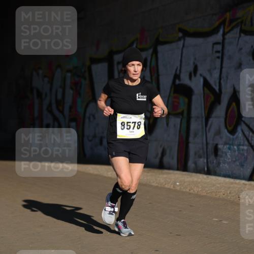 06.10.2024 - 19. swb-Marathon Bremen Michael Strokosch http://msf.ph/oto/7344619 06.10.2024 10:13:40 Laufen 8578 meine-sportfotos.de