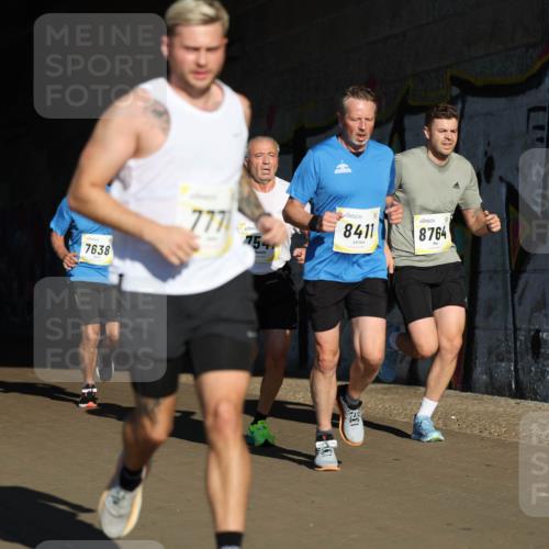06.10.2024 - 19. swb-Marathon Bremen Michael Strokosch http://msf.ph/oto/7344860 06.10.2024 10:14:49 Laufen 7491, 7638, 777, 754, 8411, 8764 meine-sportfotos.de