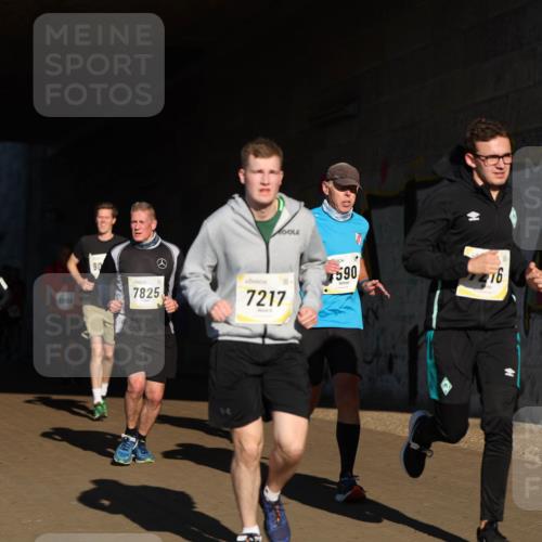 06.10.2024 - 19. swb-Marathon Bremen Michael Strokosch http://msf.ph/oto/7344951 06.10.2024 10:15:17 Laufen 7184, 1948, 90, 7825, 7217, 590, 76 meine-sportfotos.de