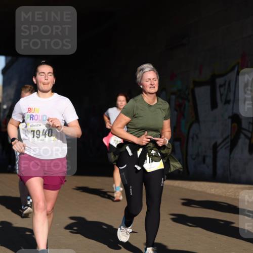 06.10.2024 - 19. swb-Marathon Bremen Michael Strokosch http://msf.ph/oto/7345031 06.10.2024 10:15:38 Laufen 7940 meine-sportfotos.de