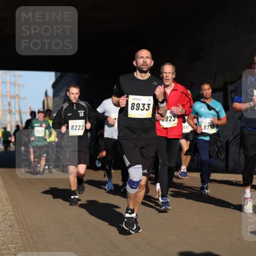 06.10.2024 - 19. swb-Marathon Bremen Michael Strokosch http://msf.ph/oto/7345274 06.10.2024 10:16:39 Laufen 18, 8223, 8933, 823, 012, 8757, 035, 990 meine-sportfotos.de