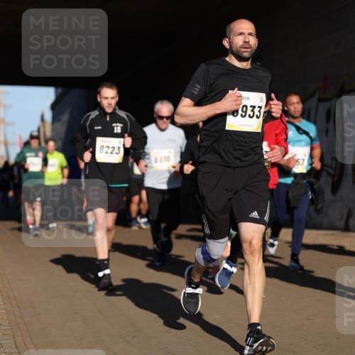 06.10.2024 - 19. swb-Marathon Bremen Michael Strokosch http://msf.ph/oto/7345277 06.10.2024 10:16:40 Laufen 18, 8223, 6310, 933, 9035 meine-sportfotos.de