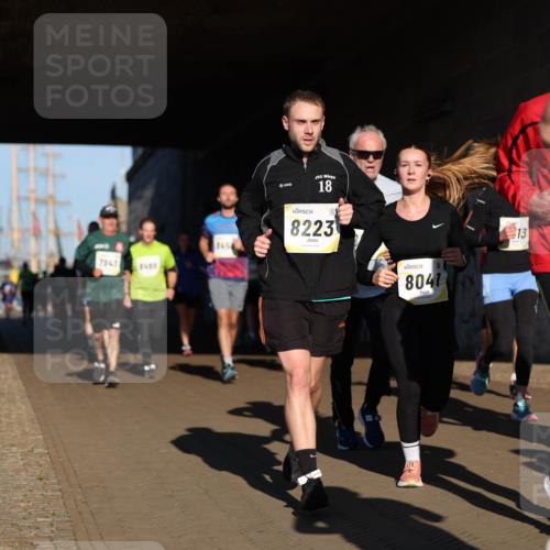 06.10.2024 - 19. swb-Marathon Bremen Michael Strokosch http://msf.ph/oto/7345281 06.10.2024 10:16:41 Laufen 18, 7947, 7454, 8223, 8041, 13, 82 meine-sportfotos.de