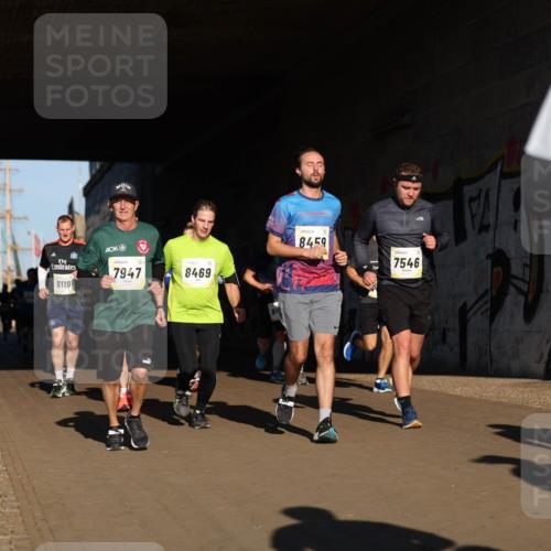 06.10.2024 - 19. swb-Marathon Bremen Michael Strokosch http://msf.ph/oto/7345294 06.10.2024 10:16:43 Laufen 7947, 8469, 8459, 7546, 9119 meine-sportfotos.de