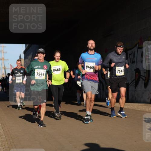 06.10.2024 - 19. swb-Marathon Bremen Michael Strokosch http://msf.ph/oto/7345296 06.10.2024 10:16:43 Laufen 7947, 9119, 8469, 8459, 7546 meine-sportfotos.de