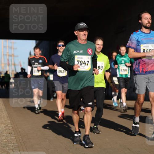 06.10.2024 - 19. swb-Marathon Bremen Michael Strokosch http://msf.ph/oto/7345305 06.10.2024 10:16:44 Laufen 8538, 7947, 69, 69, 8306, 845, 20, 7540, 8334 meine-sportfotos.de