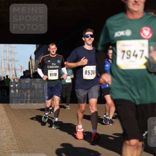 06.10.2024 - 19. swb-Marathon Bremen Michael Strokosch http://msf.ph/oto/7345311 06.10.2024 10:16:45 Laufen 9119, 8092, 8538, 8, 7947, 33, 83 meine-sportfotos.de