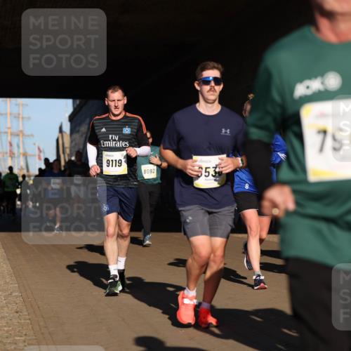 06.10.2024 - 19. swb-Marathon Bremen Michael Strokosch http://msf.ph/oto/7345313 06.10.2024 10:16:45 Laufen 8210, 9119, 8092, 653, 8, 7947 meine-sportfotos.de