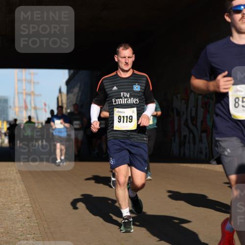 06.10.2024 - 19. swb-Marathon Bremen Michael Strokosch http://msf.ph/oto/7345317 06.10.2024 10:16:46 Laufen 9119, 8538 meine-sportfotos.de