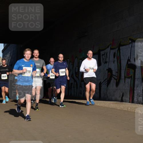 06.10.2024 - 19. swb-Marathon Bremen Michael Strokosch http://msf.ph/oto/7345334 06.10.2024 10:16:50 Laufen 7689, 219, 82, 7029, 7850, 8931, 8249 meine-sportfotos.de
