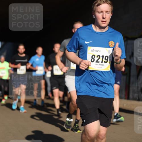 06.10.2024 - 19. swb-Marathon Bremen Michael Strokosch http://msf.ph/oto/7345350 06.10.2024 10:16:53 Laufen 8219 meine-sportfotos.de