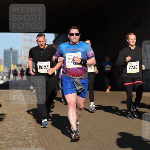 06.10.2024 - 19. swb-Marathon Bremen Michael Strokosch http://msf.ph/oto/7345382 06.10.2024 10:17:01 Laufen 8023, 2024, 710, 8040, 7730 meine-sportfotos.de