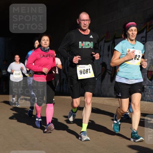 06.10.2024 - 19. swb-Marathon Bremen Michael Strokosch http://msf.ph/oto/7345432 06.10.2024 10:17:12 Laufen 8998, 9081, 82 meine-sportfotos.de