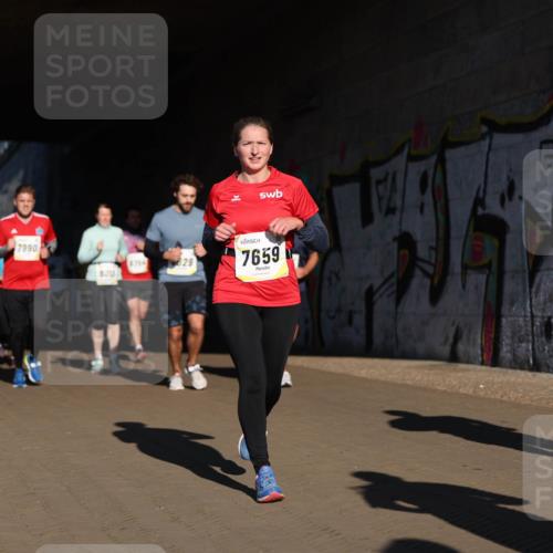 06.10.2024 - 19. swb-Marathon Bremen Michael Strokosch http://msf.ph/oto/7345453 06.10.2024 10:17:16 Laufen 8437, 7990, 629, 7659 meine-sportfotos.de