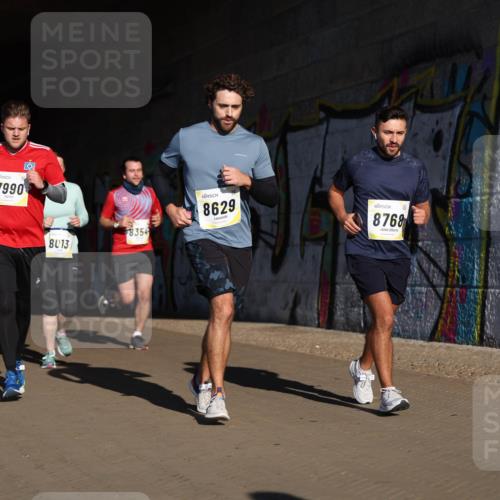 06.10.2024 - 19. swb-Marathon Bremen Michael Strokosch http://msf.ph/oto/7345467 06.10.2024 10:17:18 Laufen 1835, 7990, 8013, 8354, 8629, 8768 meine-sportfotos.de