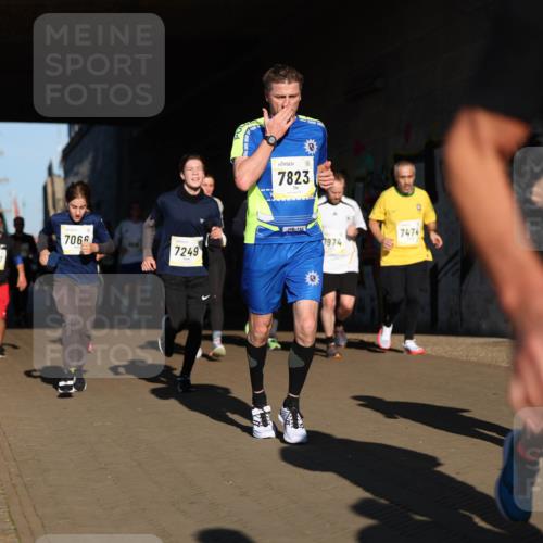 06.10.2024 - 19. swb-Marathon Bremen Michael Strokosch http://msf.ph/oto/7345482 06.10.2024 10:17:22 Laufen 7066, 7249, 8867, 7823, 110, 7474, 7974 meine-sportfotos.de