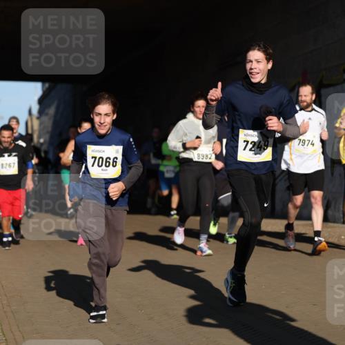 06.10.2024 - 19. swb-Marathon Bremen Michael Strokosch http://msf.ph/oto/7345493 06.10.2024 10:17:24 Laufen 8267, 7066, 8982, 7249, 7974, 74741 meine-sportfotos.de