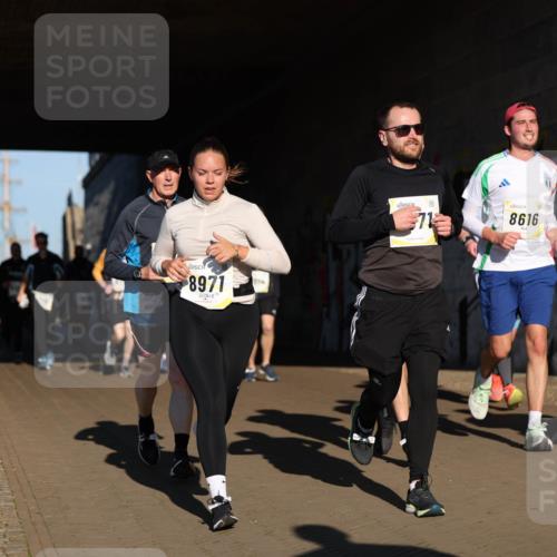 06.10.2024 - 19. swb-Marathon Bremen Michael Strokosch http://msf.ph/oto/7345516 06.10.2024 10:17:28 Laufen 8971, 216, 71, 8616 meine-sportfotos.de