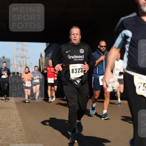 06.10.2024 - 19. swb-Marathon Bremen Michael Strokosch http://msf.ph/oto/7345551 06.10.2024 10:17:35 Laufen 8322, 9003, 7551 meine-sportfotos.de