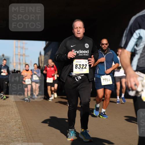 06.10.2024 - 19. swb-Marathon Bremen Michael Strokosch http://msf.ph/oto/7345552 06.10.2024 10:17:35 Laufen 8322, 7751, 7551 meine-sportfotos.de