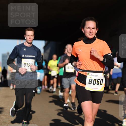 06.10.2024 - 19. swb-Marathon Bremen Michael Strokosch http://msf.ph/oto/7345574 06.10.2024 10:17:41 Laufen 812, 9050, 83, 723 meine-sportfotos.de